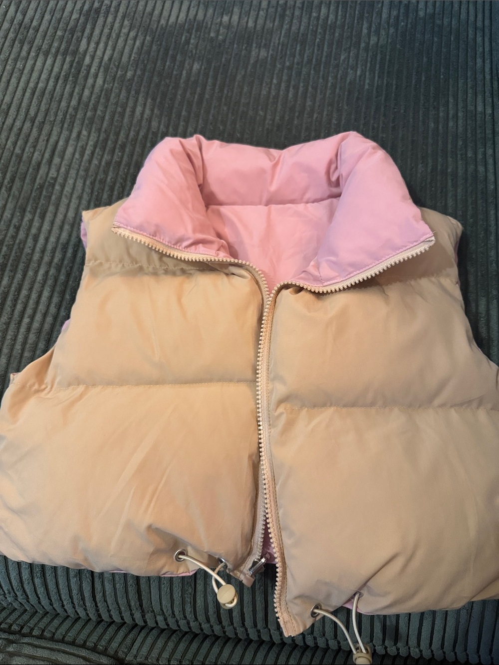 Women’s Cropped Puffer Vest - Pink and Cream